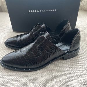 Freda Salvador WEAR Laceless D’orsay Flats - Wine Croc Size 8